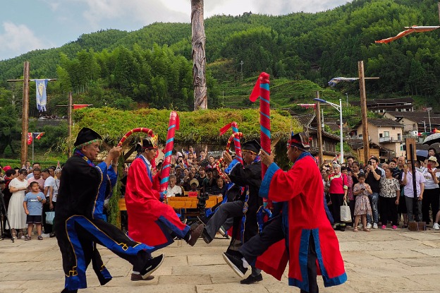 Lishui city to implement regulation on traditional village preservation