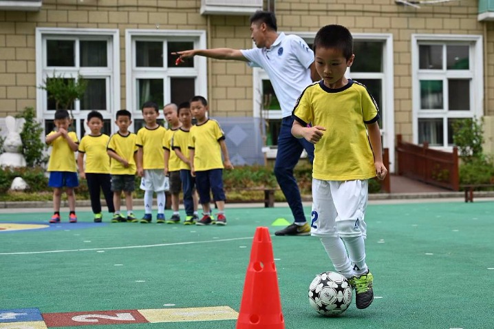 3,000 kindergartens to become soccer nurseries