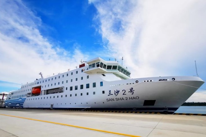New luxury passenger ship delivered in Hainan