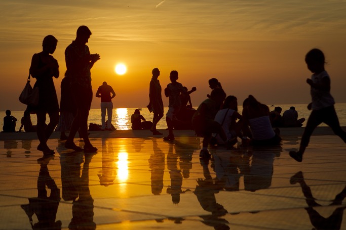 Chinese tourists spend $128 b overseas in H1: Report