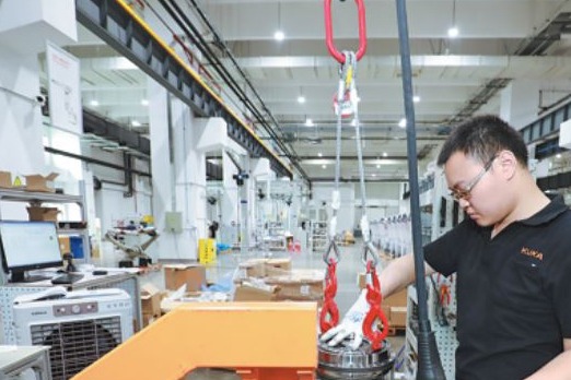 Guangdong's manufacturers tool up for event