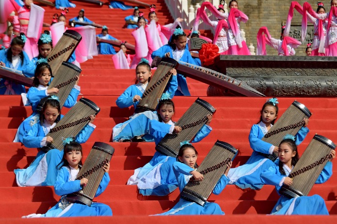 Opening ceremony of cultural week to worship legendary ancestor Huangdi held in China's Hebei