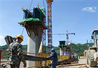 Chinese firm completes beam closure along China-Laos railway