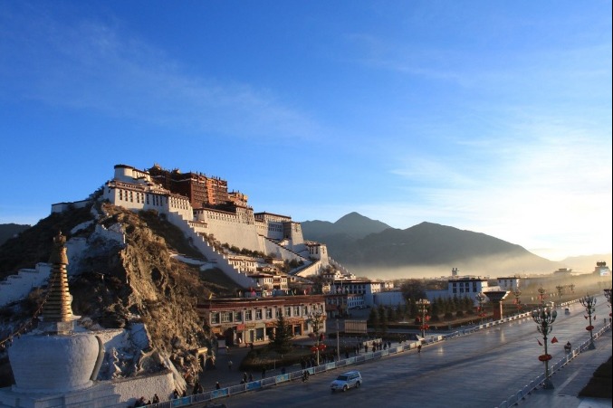 Tibet publishes multilingual archives