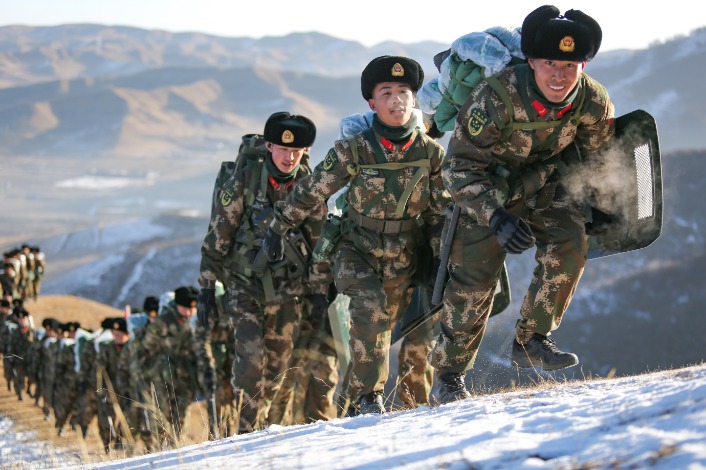 Post-2000 recruits train in frigid winter