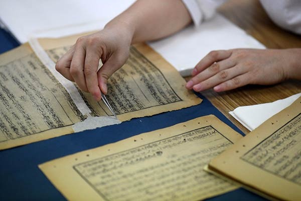 China opens first museum on ancient book repairing