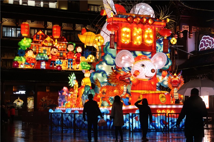Yu Garden shines in Year of the Mouse light show