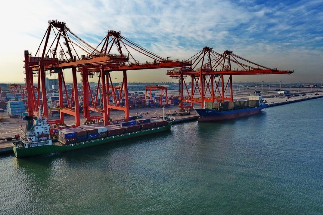 China's foreign trade rises 3.4% to 32t yuan