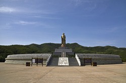 Yaoshan Mountain Buddha Sculpture, Pingdingshan