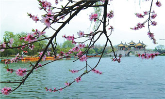 ​Slender West Lake (Jiangsu)