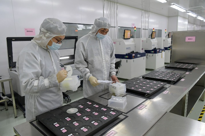 Semiconductor industry on steady track despite outbreak