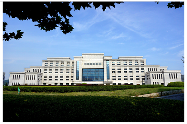 Dalian大学图书馆.png
