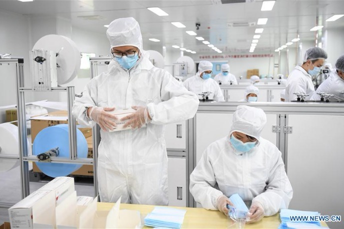 Face mask production booming in Guangdong