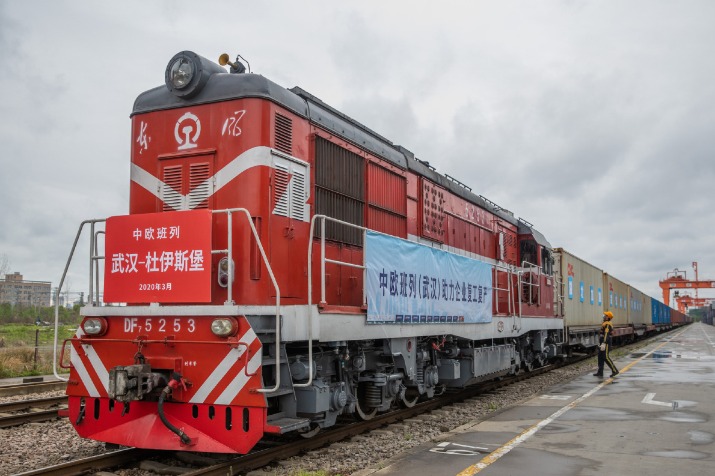 China-Europe freight trains pick up steam amid pandemic