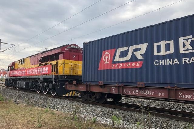 China's Chengdu sees 5,000 trips by China-Europe freight trains