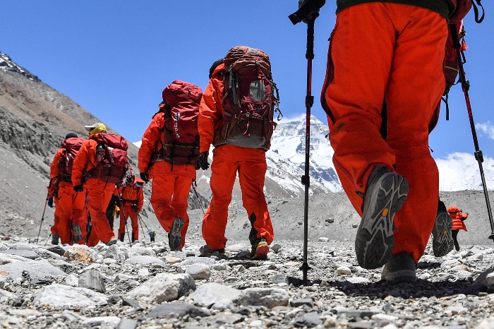 Mount Qomolangma remeasuring team to reach summit on May 22