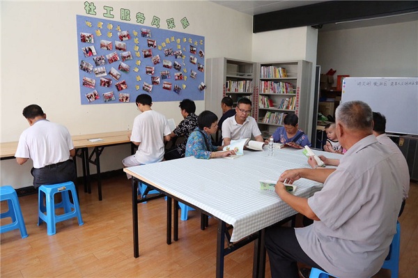 Huanjiang builds rural libraries for villagers
