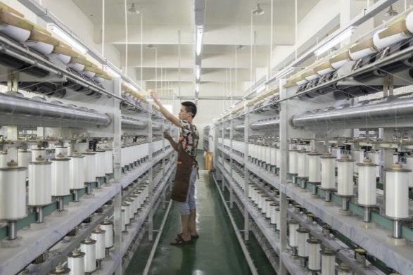 E-commerce platforms help develop 'super plants' in Zhejiang