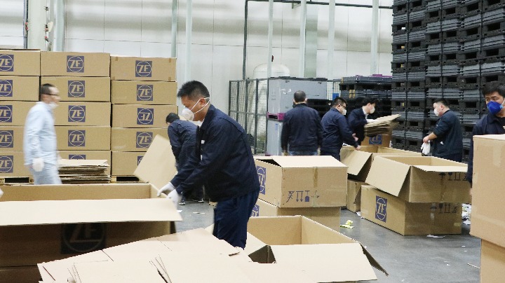 Foreign companies resume work in Tianjin