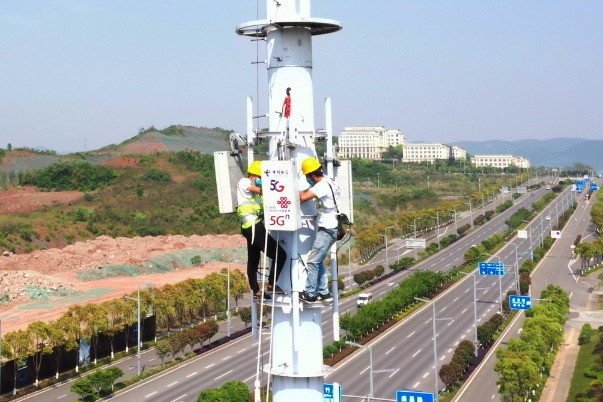 China's telecom sector posts steady growth