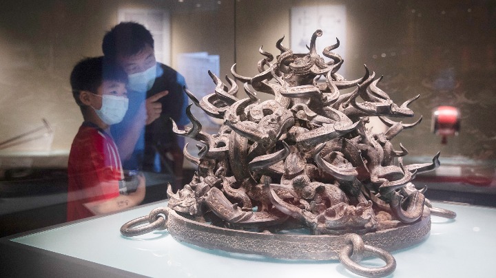 Hubei Provincial Museum reopens to public