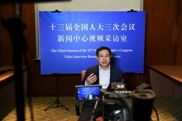 NPC deputy: give full play to Pudong's role as national example