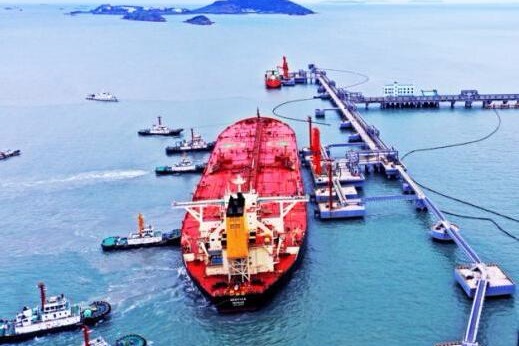 Zhoushan ports handle 284m tons of cargo in H1