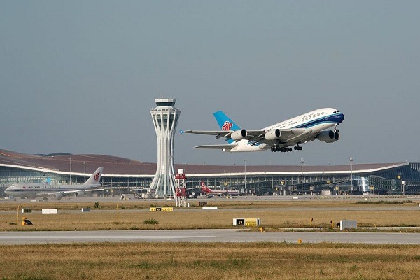 China adjusts plans for international passenger flights