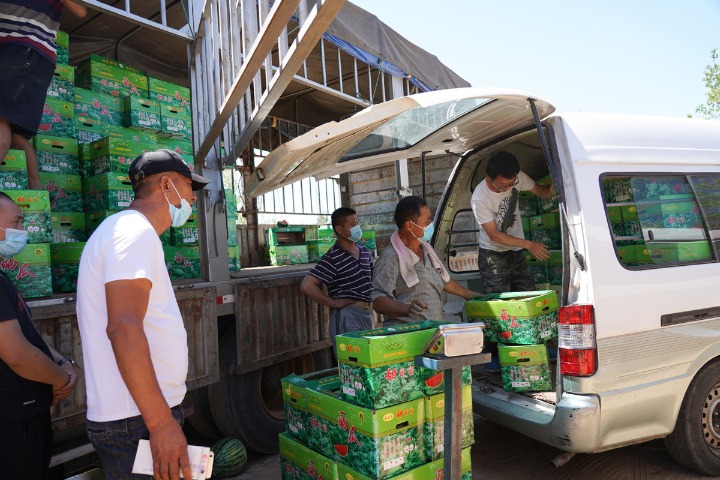 Hebei boosts food supplies to help Beijing