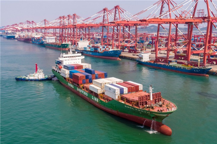 China's foreign trade volume rises 6.5% to 3t yuan