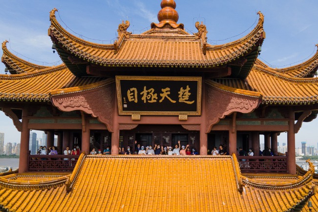 Hubei thanks nation, offers free entry to attractions