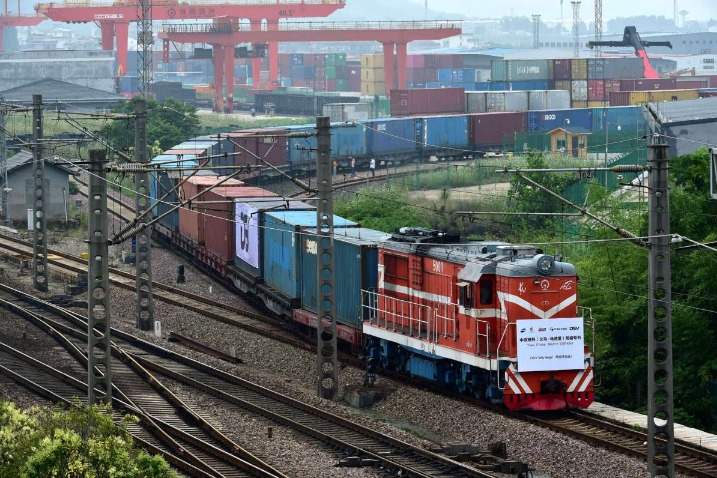 China-Europe freight trains hit record highs for 5 months amid pandemic: media