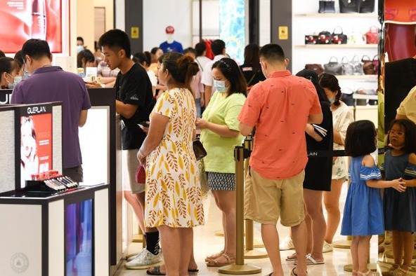 Shopping boosted after Hainan raises duty-free shopping quotas
