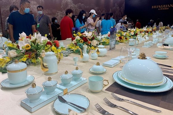 Intl Ceramics Expo opens in Zibo