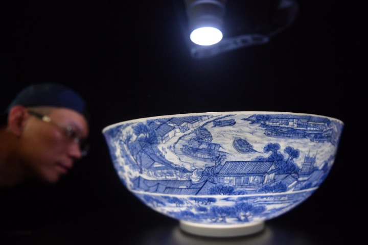 International ceramic fair for China's porcelain capital