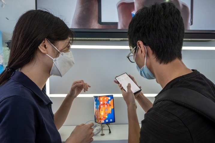 China's 5G smartphone sales set to reach 140m units in 2020