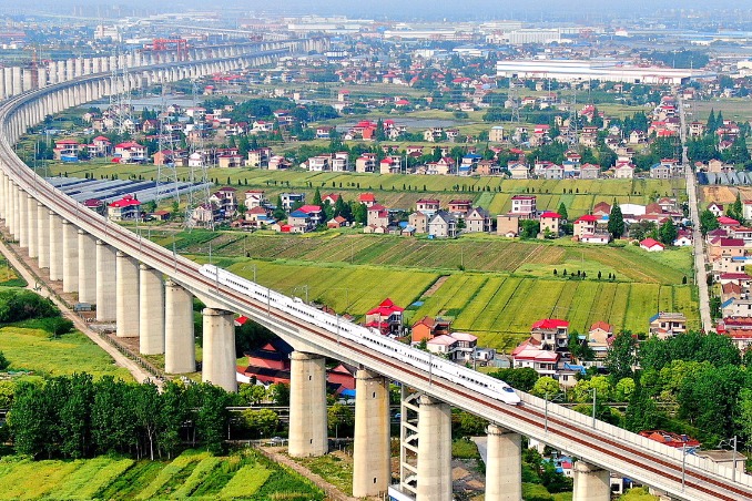 China's transportation achievements in numbers
