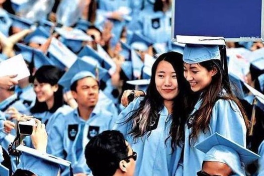 Growth in number of Chinese students in US at decade low