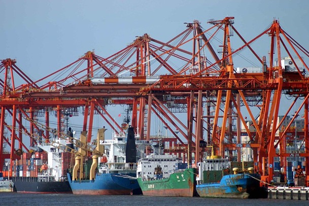 Fujian's foreign trade up 3.8% in Jan-Sept period