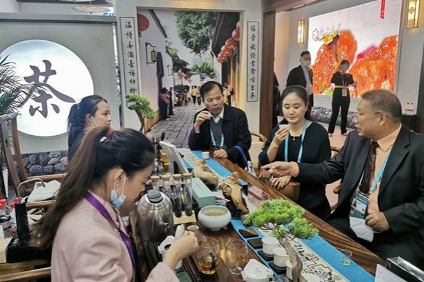 Foreign companies vow to expand cooperation with Fujian at 3rd CIIE