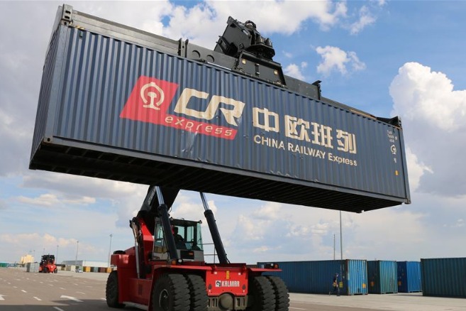 China's largest land port sees record number of China-Europe freight trains