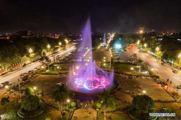 China-aided Lao capital downtown's lighting system launched