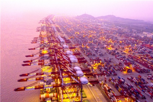 7 of world's top 10 ports by throughput in China