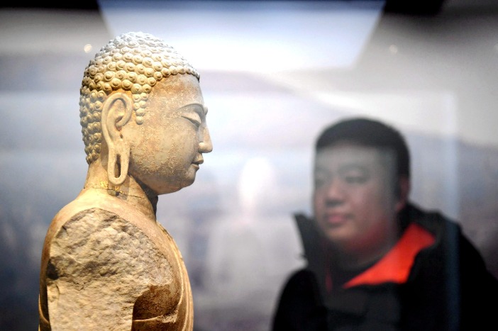 150 ancient city relics make debut at N China museum