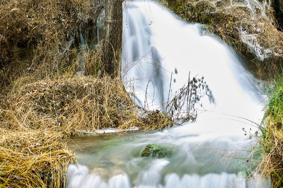Frozen waterfall in the Mimishui Scenic Area in N China