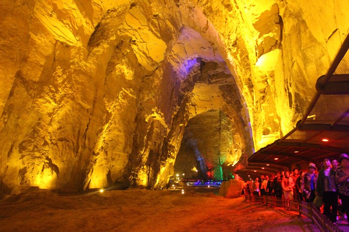 Tenglong Cave Scenic Area, Hubei province