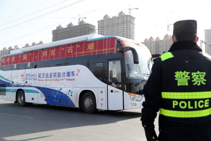 Critical supplies for N China's Hebei outbreak arrive from Hubei