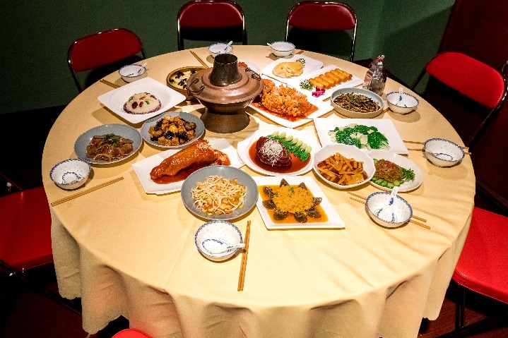 Exhibition reviews development of Shanghai cuisine