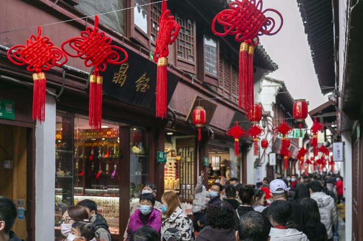 Local demand drives Shanghai's Lunar New Year tourism