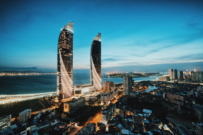 Xiamen sets development goals for business sector